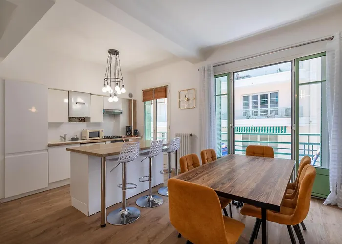 Daire Louis Gallet Les Pins 2 Min Des Plages - 6 Couchages *